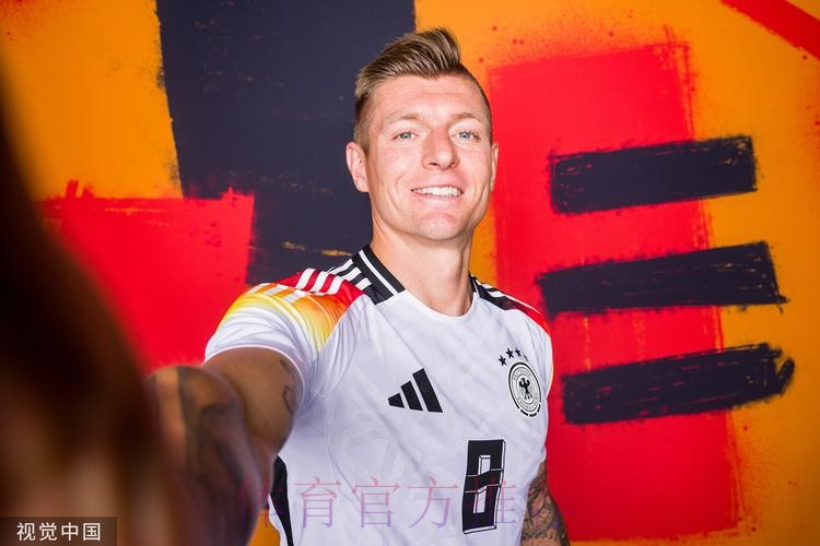 TA:克罗斯考虑回归德国队 他和纳格尔斯曼关系很好 TA:克罗斯考虑回归德国队 他和纳格尔斯曼关系很好